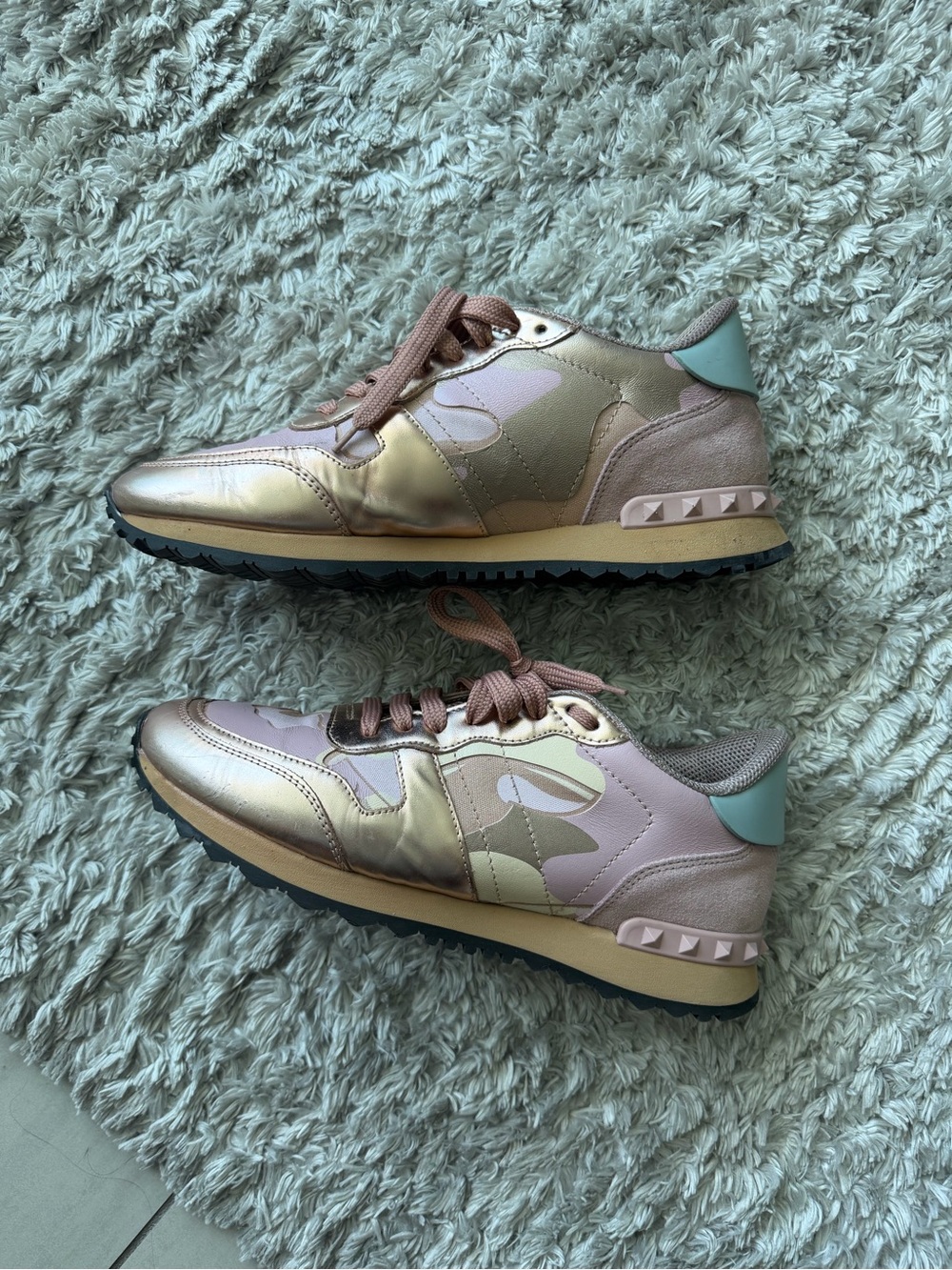 Valentino Rose Gold & Pink Camo Fashion Sneakers – Women’s Size 39 - Picture 2 of 7